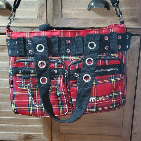 Red Plaid And Grommets Tote Bag - Picture 5 of 10
